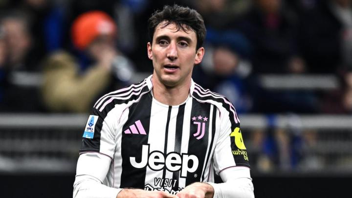  尤文大胜比萨终结低迷，坎比亚索直面嘘声：薪水包含这份压力。 体育新闻 尤文大胜比萨终结低迷，坎比亚索直面嘘声：薪水包含这份压力。 体育新闻