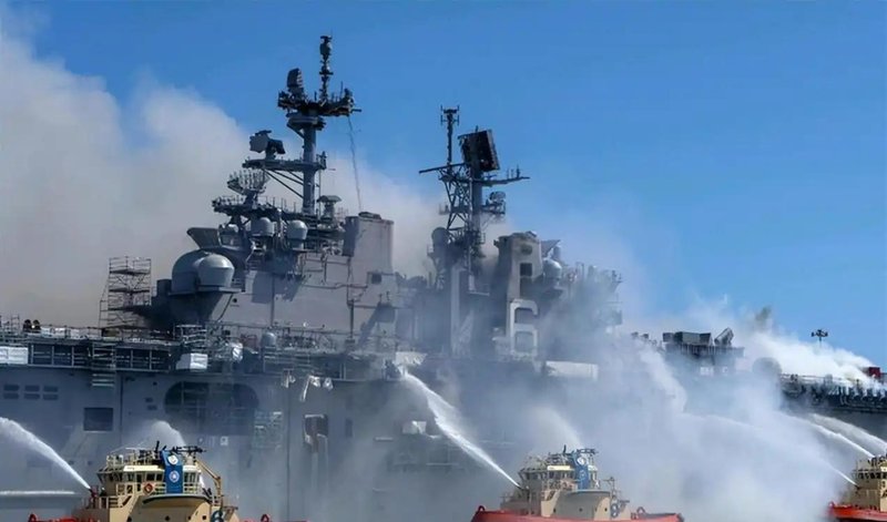  技术剖析·福特号火灾暴露的系统性脆弱：复杂平台的运维困境 新闻