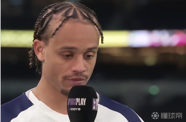 战术适配与个人突破：哈维·西蒙斯的控球哲学觉醒 体育新闻